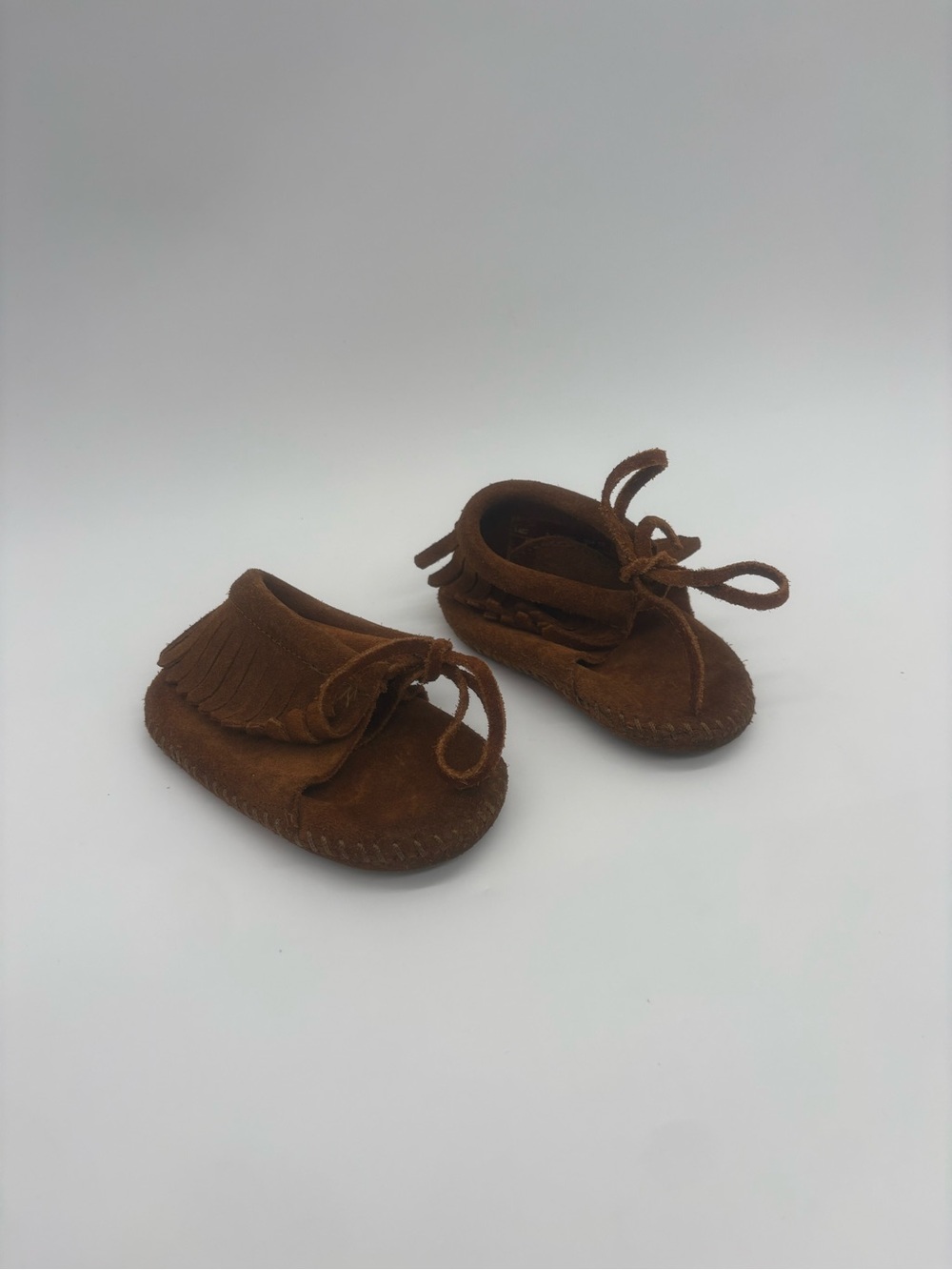 Minnetonka Brown Suede Fringe Baby Moccasins Size 3